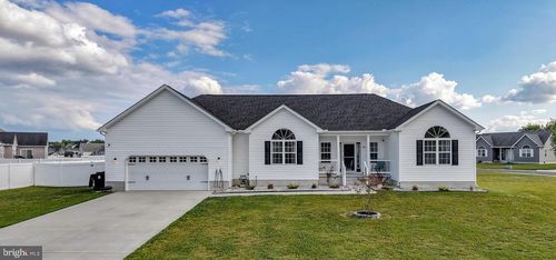 45 Crown Forest Ln, FELTON, DE, 19943-2666 | Card Image