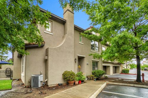 unit-8103-5301 E Commerce Way, Sacramento, CA, 95835-3009 | Card Image