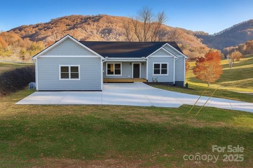 12 Gracie Rose Street, Clyde, NC, 28785 | Card Image