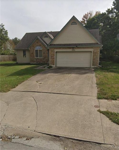 12009 E 77th Ter, Raytown, MO, 64138-5282 | Card Image
