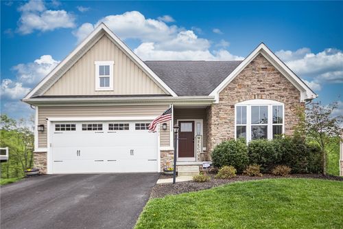 3031 Pelican Dr, Valencia, PA, 16059-3525 | Card Image