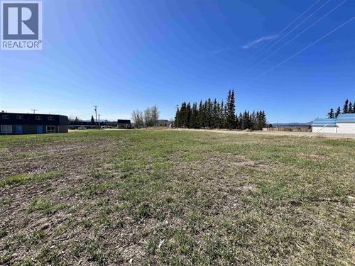 121 Chowsunket St, Fraser Lake, BC, V0J1L0 | Card Image