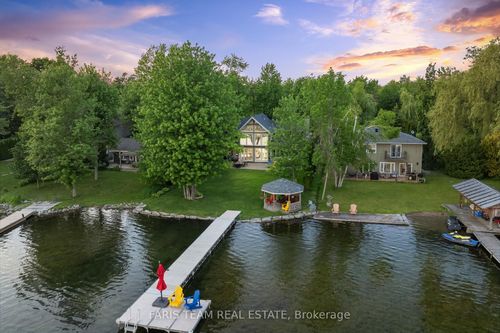 5227 Prospect Ave, Ramara, ON, L3V0Z1 | Card Image