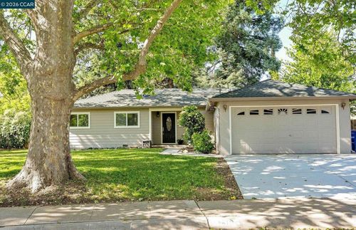 1813 Silverwood Dr, Concord, CA, 94519-1435 | Card Image