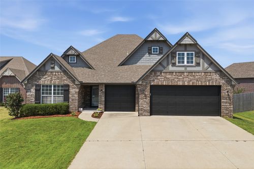 6812 Elder Ave, Broken Arrow, OK, 74011-1862 | Card Image