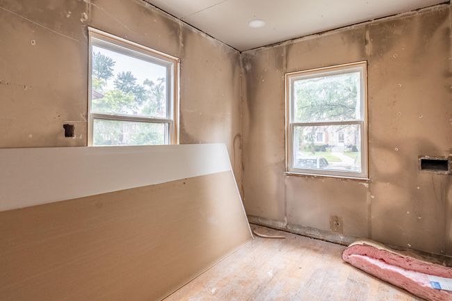 17550 Ohio St, House other with 3 bedrooms, 2 bathrooms and null parking in Detroit MI | Image 6