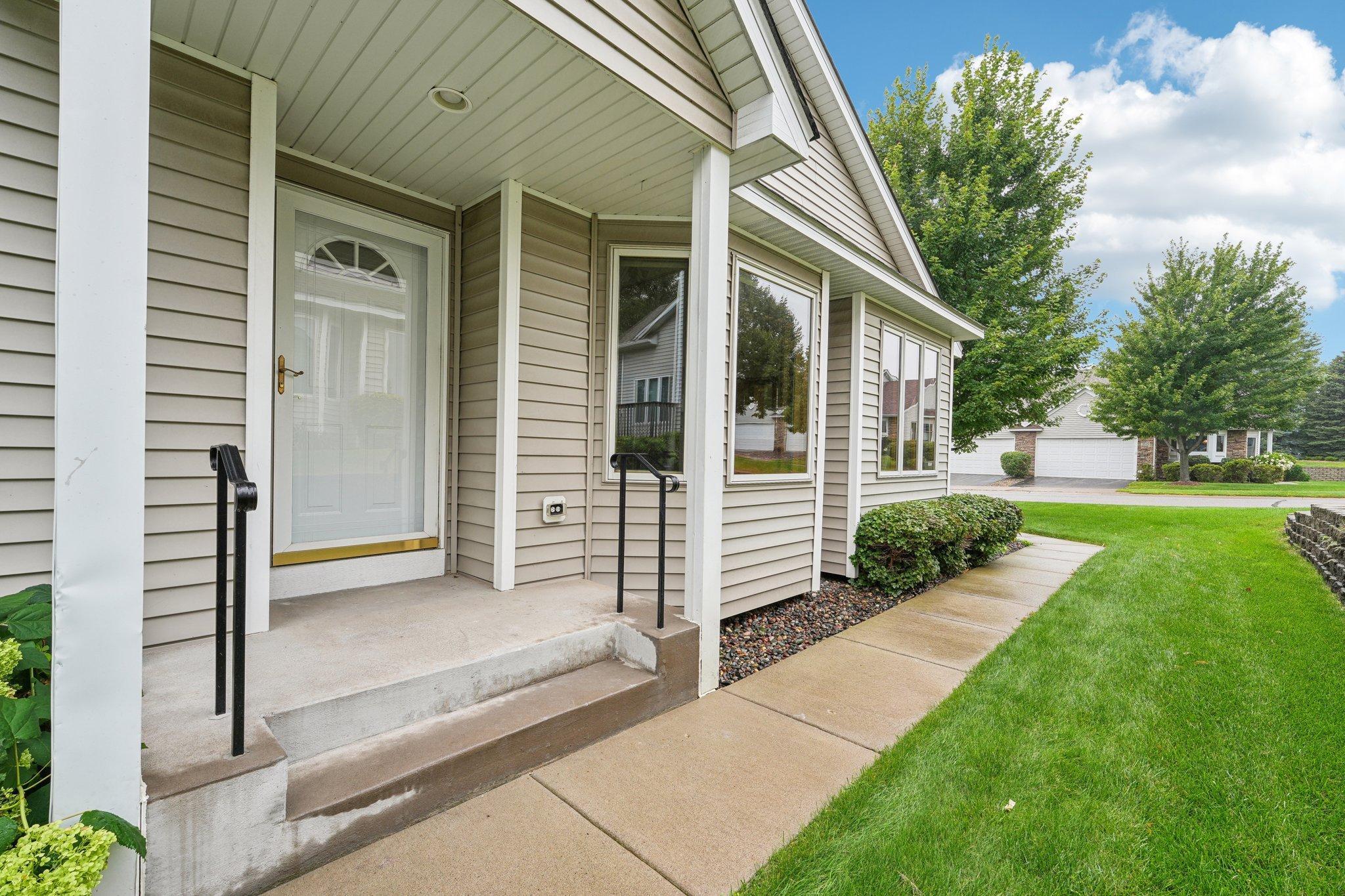 Weston Woods Way, Saint Paul, MN 55127