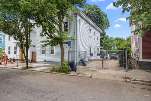 33 Wood St, Providence, RI, 02909-1730 | Card Image
