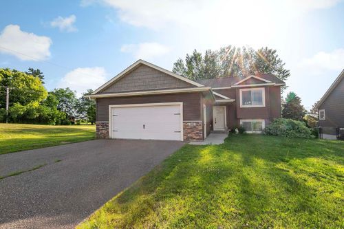 105 Prairie Rd, New Richmond, WI, 54017-1280 | Card Image