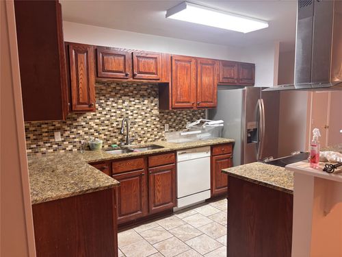 8424 Ronnie St, Fort Worth, TX, 76108-1519 | Card Image