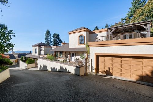1311 133a St, Surrey, BC, V4A4C4 | Card Image