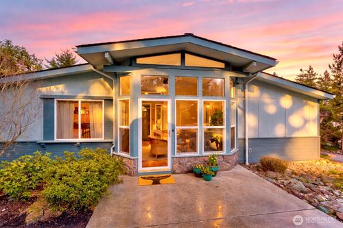 3834 Passage View Ln, Langley, WA, 98260-9302 | Card Image