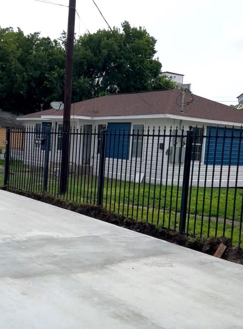 7-1704 Sam Wilson St, Houston, TX, 77020-4739 | Card Image