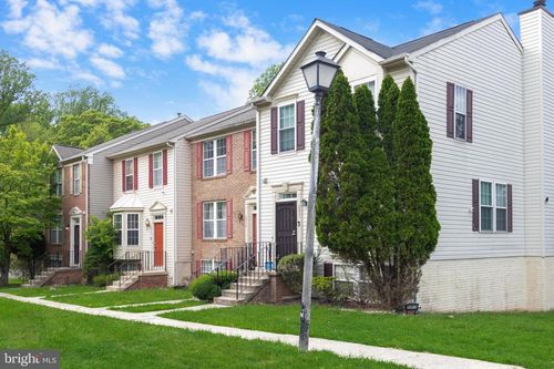 2033 S Anvil Ln, TEMPLE HILLS, MD, 20748-4286 | Card Image