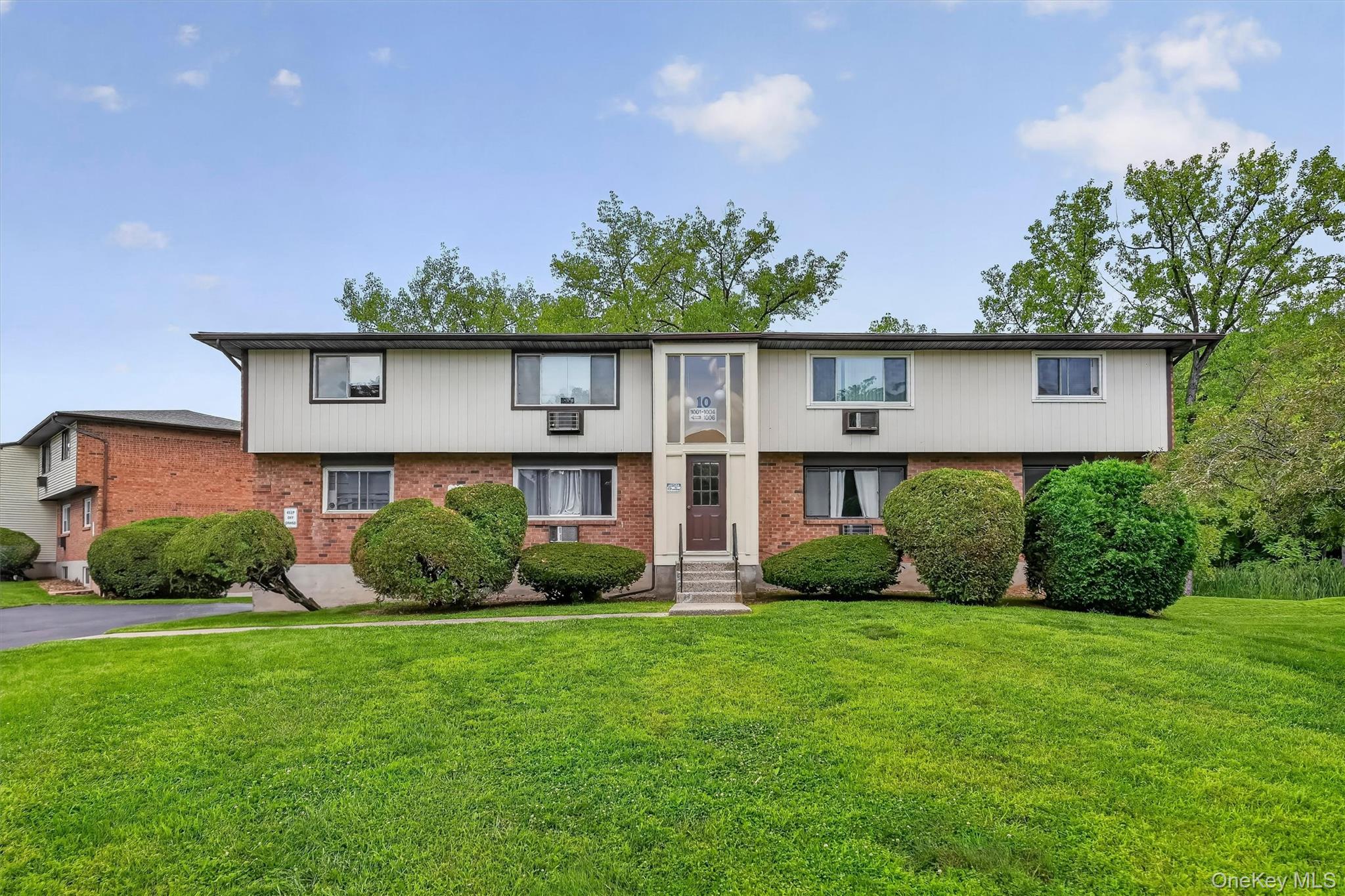 Residential in Newburgh (Town) 2