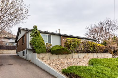 2025 S Broadmoor St, Salt Lake City, UT, 84108-3307 | Card Image