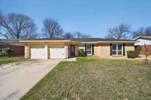 712 Sue Ann Ln, Burleson, TX, 76028-6420 | Card Image