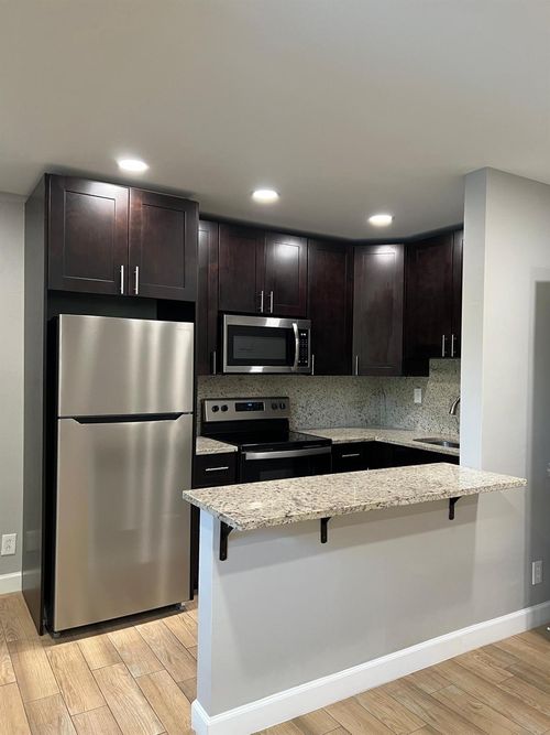 apt-7-2016 Ne 17th Ct, Fort Lauderdale, FL, 33305-2549 | Card Image