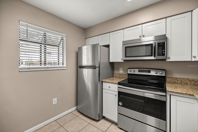 2115 39 Th Dr, Townhouse with 2 bedrooms, 2 bathrooms and null parking in GAINESVILLE FL | Image 4