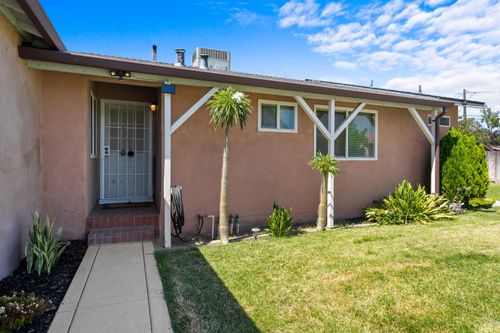 914 Valencia Drive, Los Banos, CA, 93635 | Card Image
