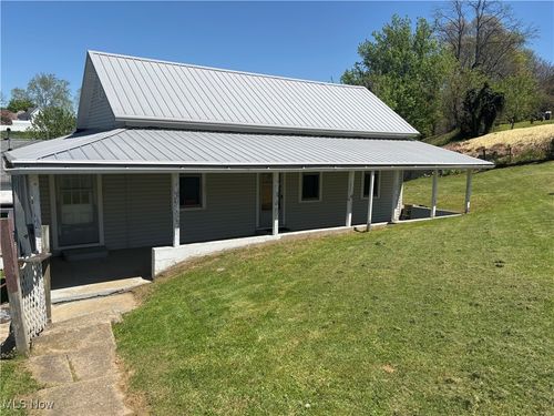 304 Poplar St, Saint Mary's, WV, 26170-1434 | Card Image
