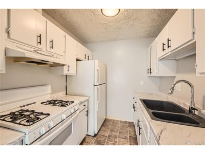 217 - 10722 E Exposition Ave, Home with 3 bedrooms, 2 bathrooms and null parking in Aurora CO | Image 2