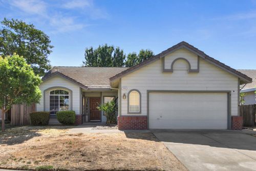 8990 Chantal Way, Sacramento, CA, 95829 | Card Image