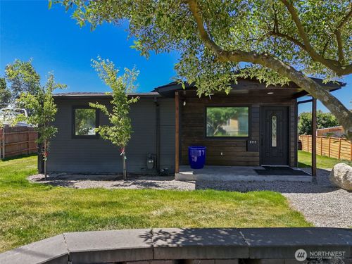 2117 Ne 6th Pl, Renton, WA, 98056-3609 | Card Image