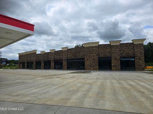 bay-3-8961 Church Road Ext, Olive Branch, MS, 38654 | Card Image