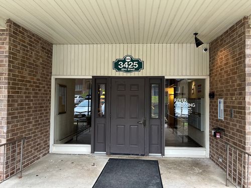 d8-3425 83rd St, Woodridge, IL, 60517-3638 | Card Image