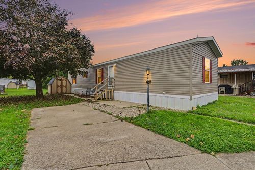 176 Parklawn Dr, Circleville, OH, 43113-1055 | Card Image