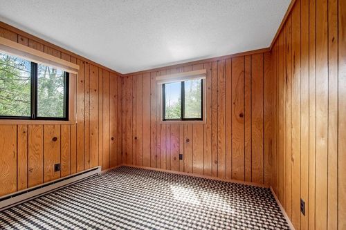 23 Cornell Way, Wilmington, VT, 05363-8862 | Card Image