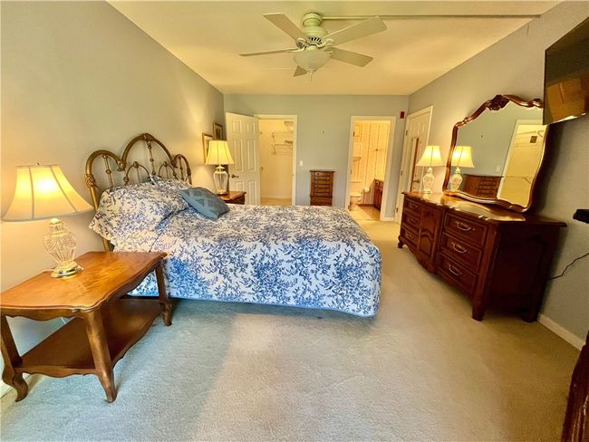 APT-3-206 - 650 E Greenwich Ave, Condo with 2 bedrooms, 2 bathrooms and 2 parking in West Warwick RI | Image 16