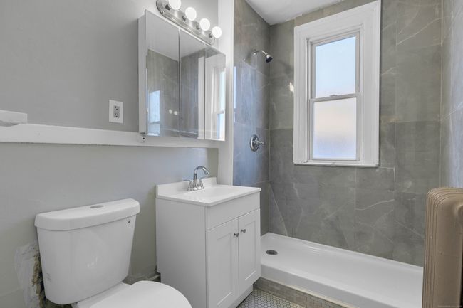 45-47 School St, Home with 12 bedrooms, 6 bathrooms and 6 parking in Hartford CT | Image 11