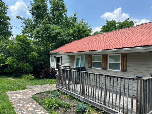 733 Monroe St, Clarksville, TN, 37040-4221 | Card Image