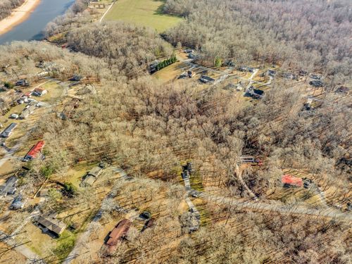 272 Woodland Way, Estill Springs, TN, 37330-3452 | Card Image