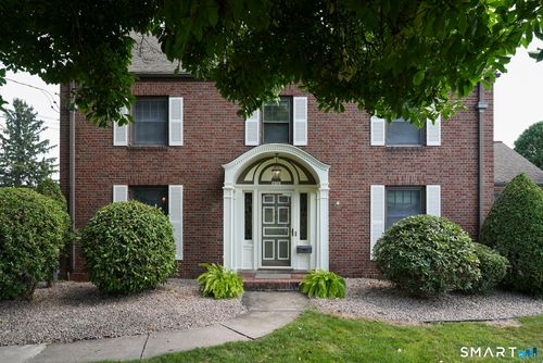 676 Ridge Rd, Wethersfield, CT, 06109-2616 | Card Image