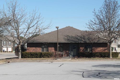 1001 N Beadle Dr, Carbondale, IL, 62901-1150 | Card Image