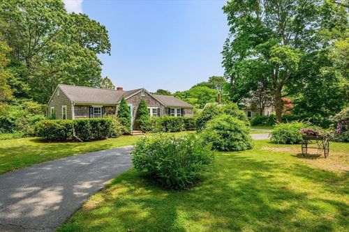 120 Main St, Cotuit, MA, 02635-2518 | Card Image