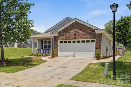2211 Savannah Hills Dr, Matthews, NC, 28105-3206 | Card Image