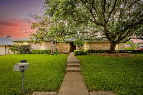 6800 Kingswood Dr, Fort Worth, TX, 76133-5320 | Card Image