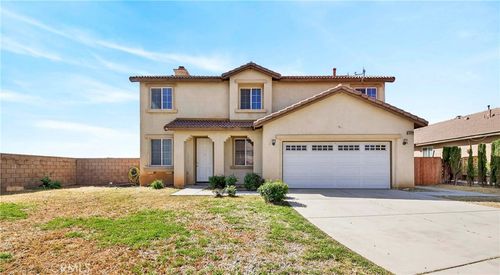 13689 Buena Vista, Hesperia, CA, 92344 | Card Image