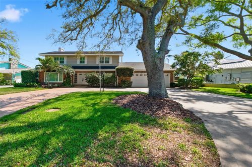 2928 68th Ave S, St Petersburg, FL, 33712-5525 | Card Image