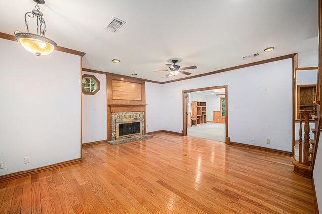 613 Seals Rd, House other with 4 bedrooms, 4 bathrooms and null parking in Bartonville TX | Image 6
