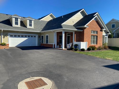 95 Professional Dr, Hardy, VA, 24101-1400 | Card Image