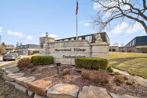 210-9500 N Green Bay Road, Brown Deer, WI, 53209 | Card Image