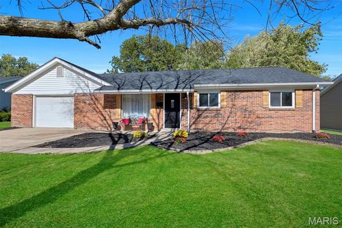 411 Saint Joseph Ave, O Fallon, MO, 63366-1715 | Card Image