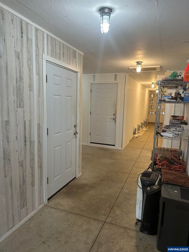 24404 Highway 20, House other with 3 bedrooms, 1 bathrooms and null parking in Philomath OR | Image 16