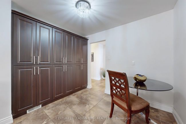 17 Jardine St, House other with 6 bedrooms, 4 bathrooms and 2 parking in Brampton ON | Image 19