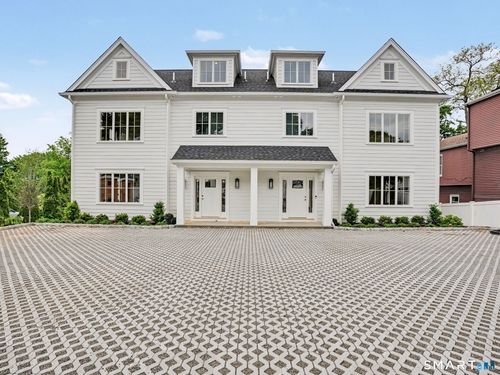 195 S Water St, Greenwich, CT, 06830-6826 | Card Image